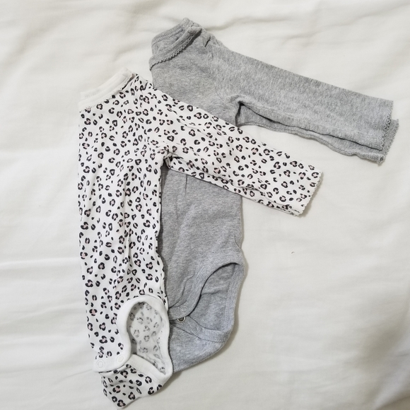 H&M Other - H&M longsleeve onesies